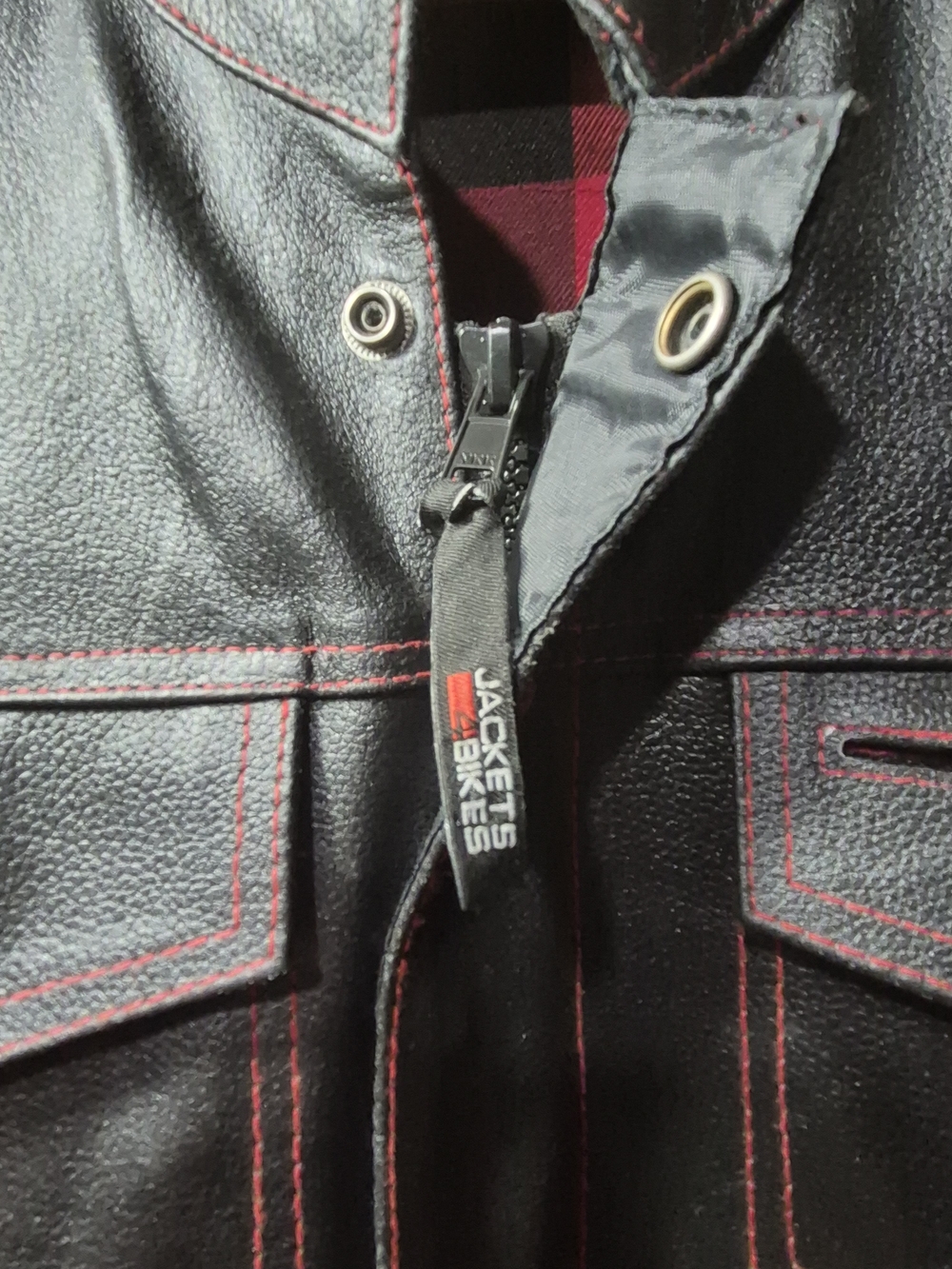 Jackets 4 Bikes Men's Leather Motorcycle Club Vest - Black with Red St - Picture 2 of 8